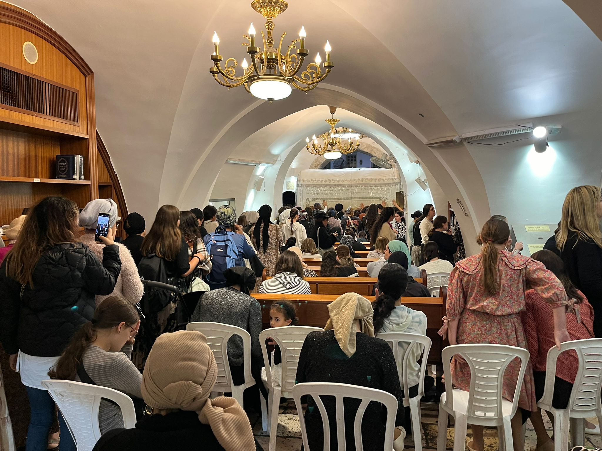 The-women-of-the-French-community-of-Hadera-in-a-special-Silihot-prayer-evening Home