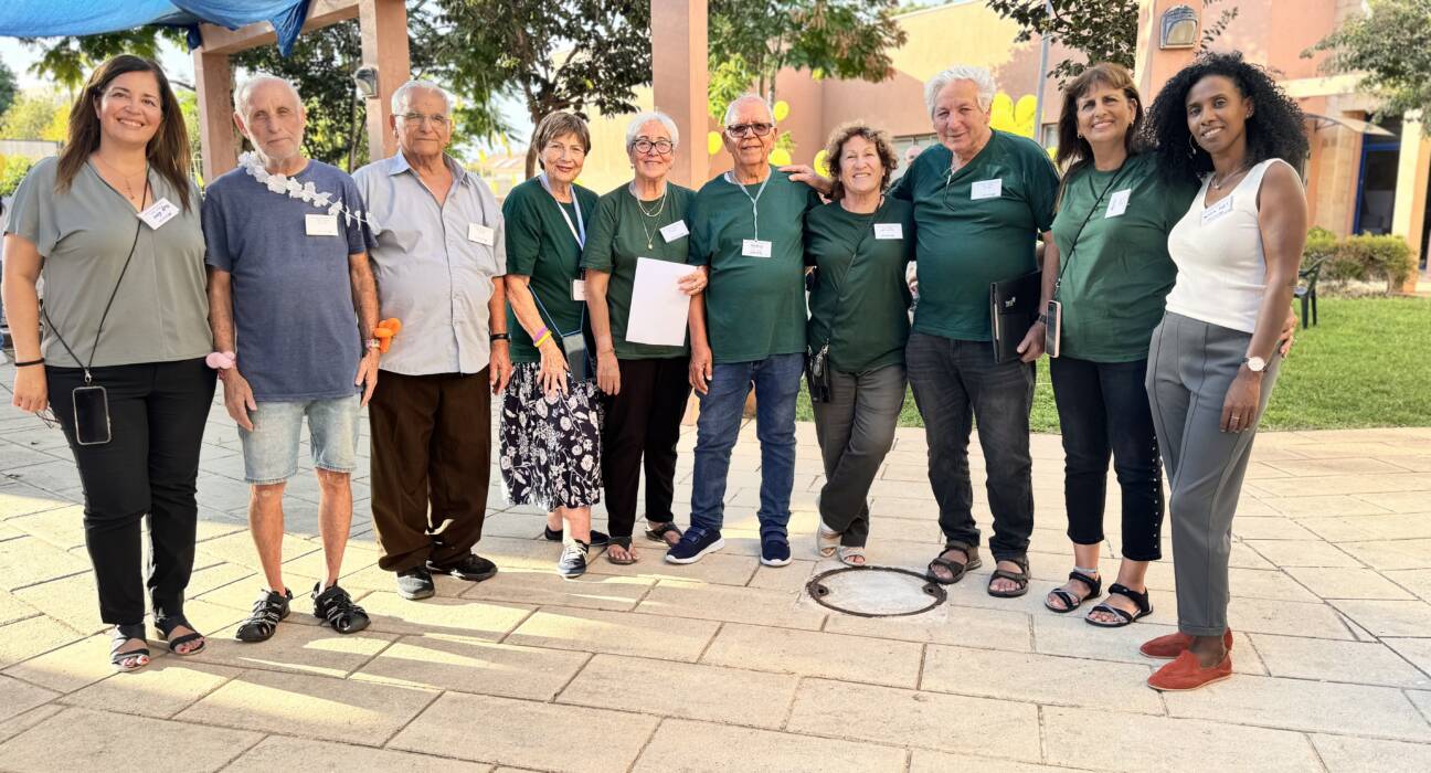 עשרות השתתפו ביריד פעילויות שיזמה קבוצת הותיקים המשפיעים של בית אליעזר