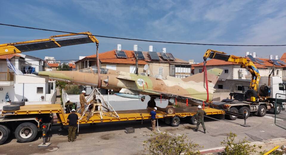 מטוס הכפיר נפרד מהטכנודע