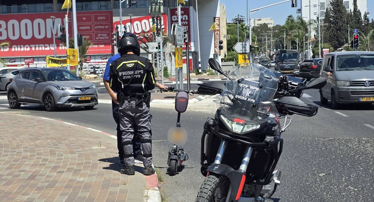 Hadera municipality works to maintain safe cycling throughout the city