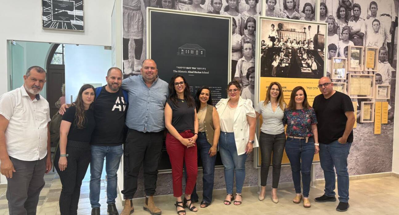 חדרה ממשיכה לפעול למען החוסן הנפשי: התכנסה ועדת ההיגוי במסגרת פעילות הטמעת התוכנית הלאומית למניעת אובדנות בעיר